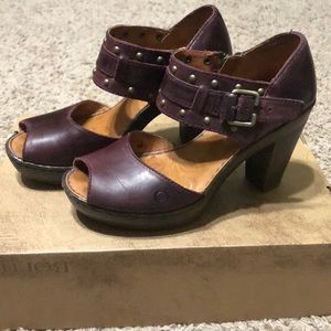 Born Tierney platform sandal in burgundy/wine